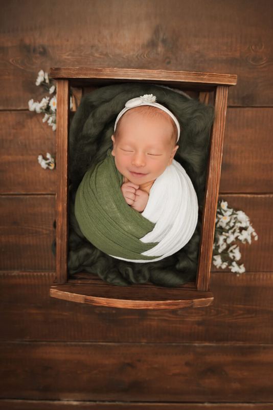 NEW BORN – צילום של מיכל סיבוני 80